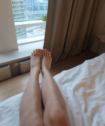 У меня есть все, чтобы сделать твои фантазии реальностью 😏💋 Я предлагаю широкий спектр услуг, которые оправдают все твои ожидания и желания. Со мной ты сможешь расслабиться, воплотить самые сокровенные мечты и забыть обо всем на свете, погрузившись в нашу личную сказку. Мои возможности безграничны, а твои желания — мои приоритеты. 🌟💫 Отзывы моих клиентов говорят сами за себя — каждое встреча со мной оставляет яркие и положительные эмоции. Посмотри мои фото — они подтверждают мою красоту и сексуальность. Сделай шаг к незабываемым впечатлениям, и я обещаю, что ты никогда не пожалеешь. Жду звонка! 💋📞 Юстиния